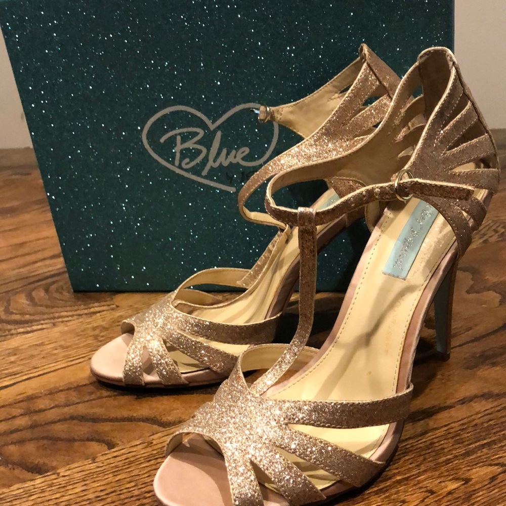 Betsey Johnson gold heels